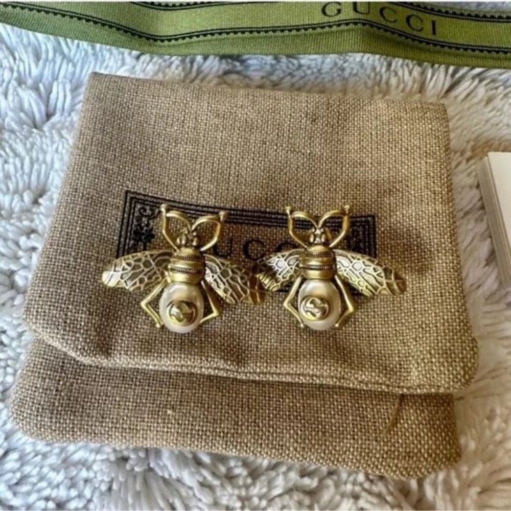 New Gucci bee earrings with box and bag